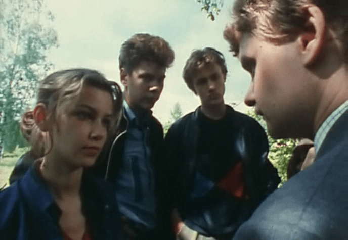 Воскресенье, половина седьмого (мини–сериал 1988)